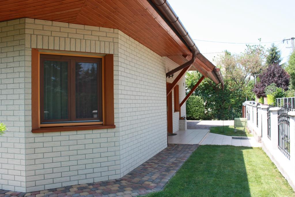 Manner Villa Balatonalmadi Bilik gambar