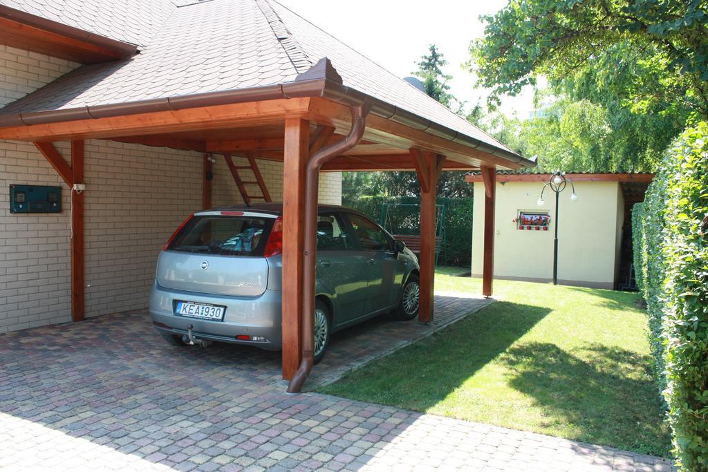 Manner Villa Balatonalmadi Bilik gambar